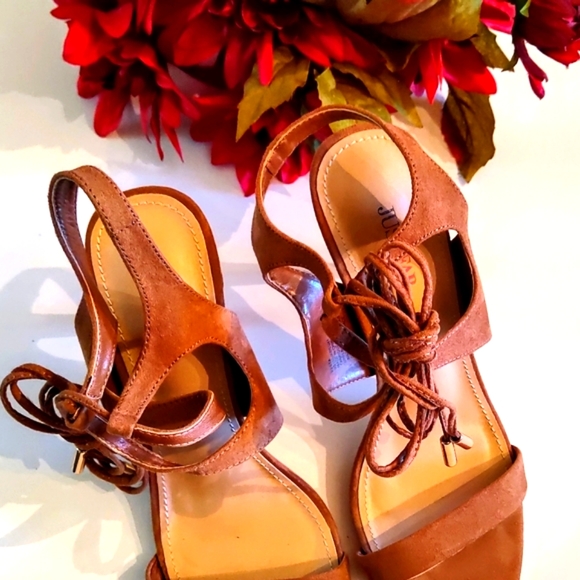 JustFab Reeta Heels - Picture 5 of 11